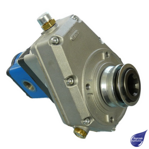 PICTURE OF PTO GEARBOX WITH HYDRAULIC PUMP FITTED